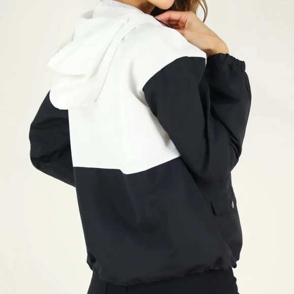Black and White Windbreaker - Picture 4 of 4
